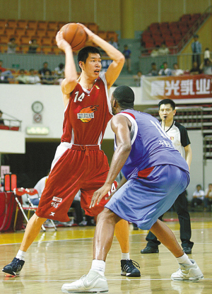 强调卡位优 强调卡位优